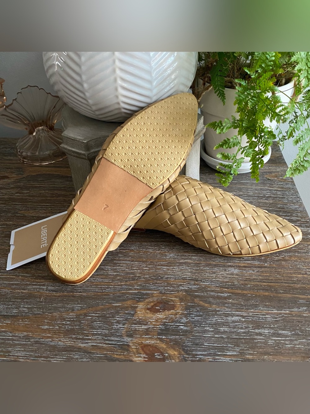 Liberte Prague Woven Cowhide Leather Mule Slip On Flats Shoes Womens 7 Cream Tan - Picture 8 of 9